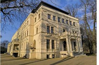 WOHNEN und/oder ARBEITEN - bis zu 50 Parkpl&auml;tze - im Schloss am See N&auml;he BER Berlin in Ludwigsfeld