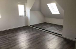 Charmante 2-Zimmer Dachgescho&szlig; Wohnung in Niederaichbach, frisch saniert in Niederaichbach