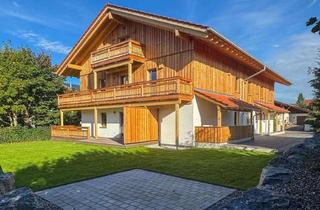 Exklusiver Erstbezug: Gesundes Wohnen in moderner Holzbauweise (KfW 40) mit Bergblick in Waakirchen