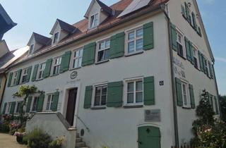 Traumhafte, ged&auml;mmte Dachwohnung 3-Zimmer mit EBK, PV-Anlage und Geb&auml;udeautomation in Oettingen in Oettingen in Bayern