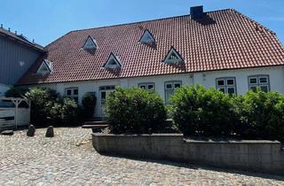 Kosel: Exklusives Wohnen am Wasser &ndash; Stilvolle Eleganz in erster Schleilage in Kosel