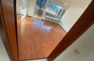 Helle, ansprechende 2-Zimmer-Wohnung in ruhiger und gr&uuml;ner Lage mit S&uuml;dbalkon in H&ouml;fen in Höfen