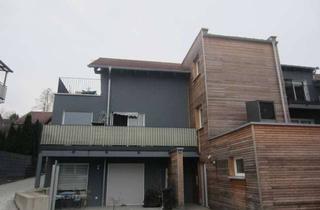 Wundersch&ouml;ne 2-Zimmerwohnung mit gro&szlig;en Balkon offener Dachstuhl im KfW 55 Standard in Landau an der Isar