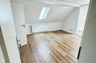 Frisch sanierte 2-Zimmer-Wohnung in Kitzingen in zentraler Lage ab 01.04. verf&uuml;gbar! in Kitzingen