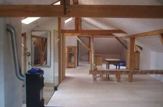 Helle, gro&szlig;z&uuml;gige 1-Zimmer Dachgeschosswohnung (70m&sup2;) in Reichertsheim in Reichertsheim
