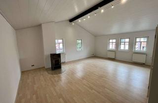 4 1/2 Zimmer Wohnung in Fachwerkensemble. Hofnutzung, Garage, Keller. Wettenberg Launsbach in Wettenberg