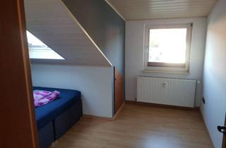 Attraktive 3-Zimmer-Dachgeschoss-Wohnung mit Einbauk&uuml;che in Kerspenhausen in Niederaula