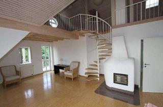 DG-Wohnung mit herrlicher Aussicht, 2,5 Zimmer, Galerie, EBK, 2 Balkone in Neunkirchen am Brand