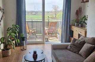 helle 3-Zimmer DG-Wohnung mit S&uuml;dbalkon in Dreifamilienhaus in Hebertshausen