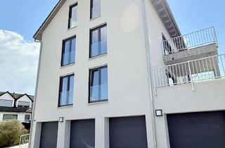 "Wohntraum in idyllischer Lage" 5,5-Zimmer-Maisonette mit lichtdurchflutetem Studio &amp; Balkon in Welden