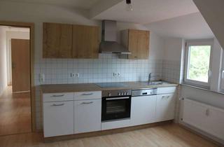 3 Zimmer, modernisiert mit Keller und gro&szlig;em Balkon in Sulzbach am Mai in Sulzbach am Main