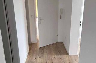 Neu renovierte 3 Zimmer Wohnung mit Balkon im gut gelegenen Gro&szlig;ostheim in Großostheim