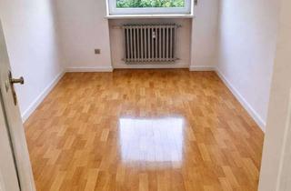 Frisch renovierte 3,5-Zimmer-Erdgeschosswohnung mit Terrasse, Garage &amp; Stellplatz in ruhiger Lage in Alzenau