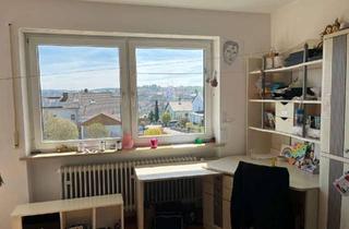 Traumhafte 4-Zimmer-Wohnung mit Kamin, EBK und 1000 m&sup2; Gartenanteil in Triftern in Triftern