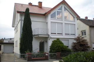 Attraktive 3,5-Zimmer Maisonette-Wohnung (150m&sup2;) in B&uuml;rstadt in Bürstadt