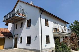 Gro&szlig;e Dachgeschosswohnung in ruhiger Lage in Meitingen