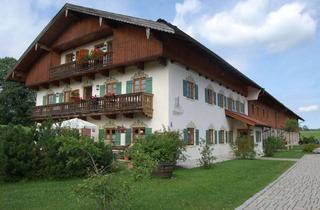 Gro&szlig;z&uuml;giges Wohnen im traditionstr&auml;chtigen Anwesen in Gmund am Tegernsee