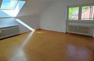 Wohnen mit Charakter: Vier-Zimmer-Dachgeschosswohnung in Bad Camberg in Bad Camberg