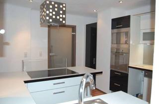Vier Zimmer in Neustadt: Moderne Wohnung mit Balkon in Neustadt an der Aisch