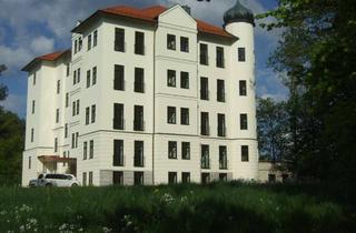Wohnen im Schlo&szlig; Stra&szlig;berg bei Augsburg, moderne 2,5 Zi. Wohnung in Bobingen