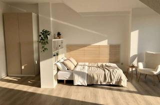 Charmante Dachgeschosswohnung (mobiliert) mit traumhaftem Balkon in Diedorf in Diedorf