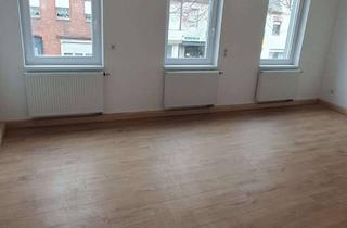 Sanierte Wohnung mit drei Zimmern und Balkon in Eschweiler in Eschweiler