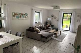 Schicke und gro&szlig;z&uuml;gige 3 ZKB mit Terrasse im gepflegten 3 Familienhaus in Steinbach bei Hadamar in Hadamar