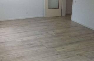 Helle, frisch renovierte Wohnung mit Balkon &amp; Aufzug in Egelsbach in Egelsbach