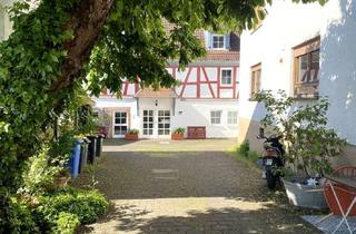 Maisonette-Wohnung mit Balkon, ruhige Lage, nahe A45 in Florstadt