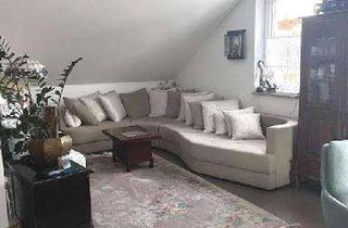 Neuwertige 3,5-Zimmer-Dachgeschosswohnung in Kirchseeon in Kirchseeon