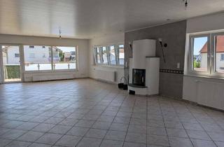 Frisch renovierte 3-ZKB Wohnung 125 qm mit Kaminofen und Balkon in Schöffengrund