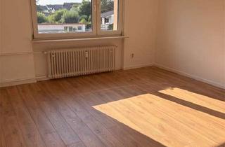 Helle 3-Zimmer-Wohnung mit Einbauk&uuml;che &amp; Tageslichtbad &ndash; fu&szlig;l&auml;ufig zur S-Bahn in Erzhausen in Erzhausen
