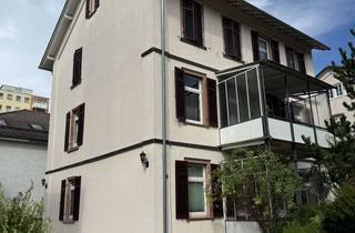 Helle, stilvoll renovierte Altbauwohnung mit gro&szlig;er Veranda in Bestlage in Bad Soden am Taunus