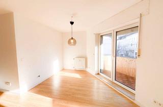 Stadtmitte - Modernisierte 3-Zimmer-Wohnung - Balkon + Stellplatz in Eschweiler