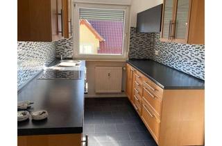 Lichtdurchflutete 3 Zimmer Obergeschoss Wohnung mit Einbauk&uuml;che sowie Balkon in Griesheim in Griesheim
