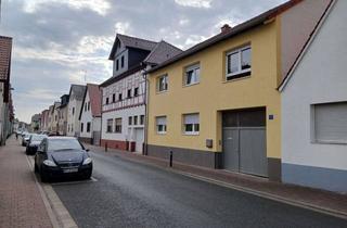 Zwei Zimmer in B&uuml;rstadt: Praktische Wohnung mit Einbauk&uuml;che in Bürstadt