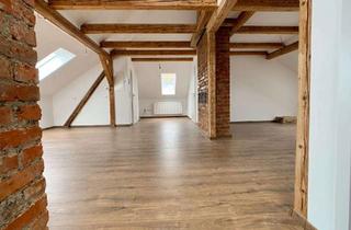 Exklusive Dachgeschosswohnung mit Loft-Charakter, hochwertiger Ausstattung &amp; Traumlage am Stadtpark in Marktredwitz