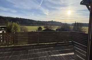 Wohnen mit Weitblick &ndash; Dachgeschoss-Maisonettewohnung mit Charme am Ortsrand in Schöngeising