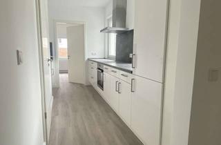 Gro&szlig;z&uuml;gige 4-Zimmer Whg. mit Balkon und EBK in Tornesch in Tornesch