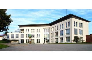 Flexible Nutzung: 4-Zimmer-Wohnung oder B&uuml;ro-/Praxisfl&auml;che ab 01.10.2026 zu vermieten in Innernzell