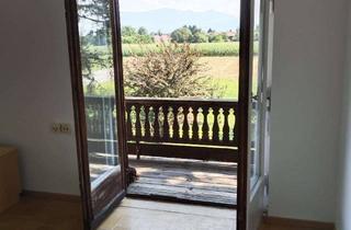Platz zum Wohlf&uuml;hlen: Helle 2-Zimmer-Wohnung in Stephanskirchen am Schlossberg in Stephanskirchen