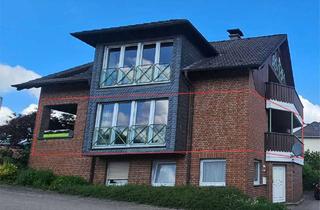 Gro&szlig;z&uuml;gige 3-Zimmer-Maisonettewohnung mit Balkon, Loggia &amp; Garage in Breckerfeld