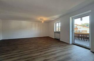 Liebevoll renoviert - Charmante 3-Zimmer-Dachgeschosswohnung im Herzen von Palling in Palling