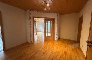 helle 4 - Zimmer Wohnung ab 15 Oktober zu vermieten in Much