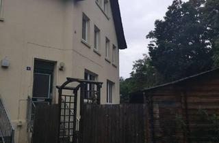 Gem&uuml;tliche Altbauwohnung an handwerklich begabte Familie zu vermieten in Wickede