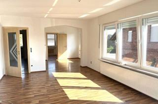 Frisch renoviert &amp; mit Dachterrasse: Tolle Wohnung mit Kamin &amp; Garage im Zentrum von Halle in Halle (Westfalen)