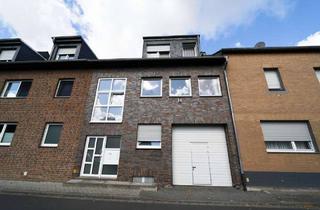 Rommerskirchen-Nettesheim: Helle 2 Zimmer-Dachgeschoss-Wohnung in Rommerskirchen