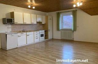 gem&uuml;tliche 2-Zimmer-Dachgeschosswohnung mit einem gro&szlig;en Westbalkon in Markt Wald