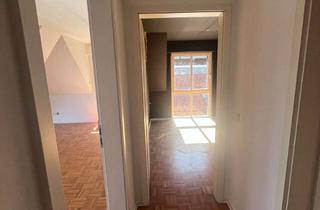 Helle 79 m&sup2; Maisonettewohnung mit 2 Balkonen, 2 B&auml;dern, Einbauk&uuml;che &amp; Stellplatz in Neukirchen-Vluyn