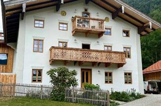 Traumhafte Dachgescho&szlig;wohnung in ehemaligem Bauernhaus in Marquartstein